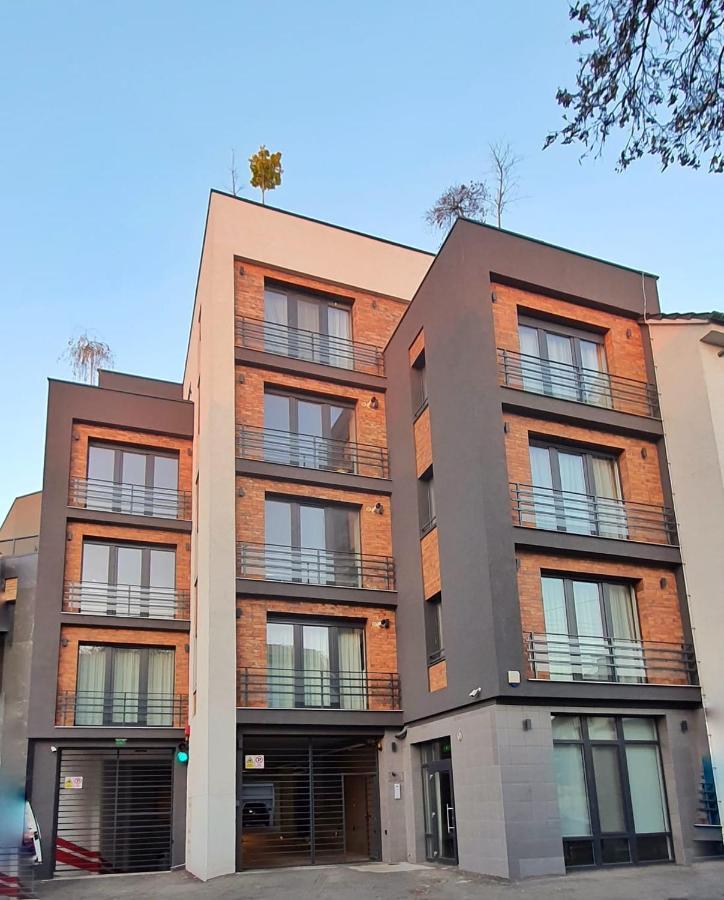 Charlotte Piata Unirii - Free Private Parking 2Bedrooms Apartment Oradea Exterior foto